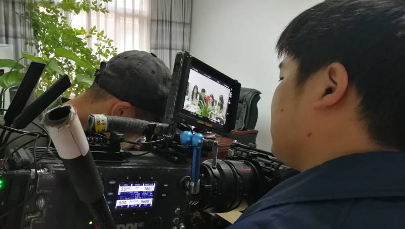 剧本杀式体验：白碱滩区广告片拍摄公司构建沉浸式消费决策路径